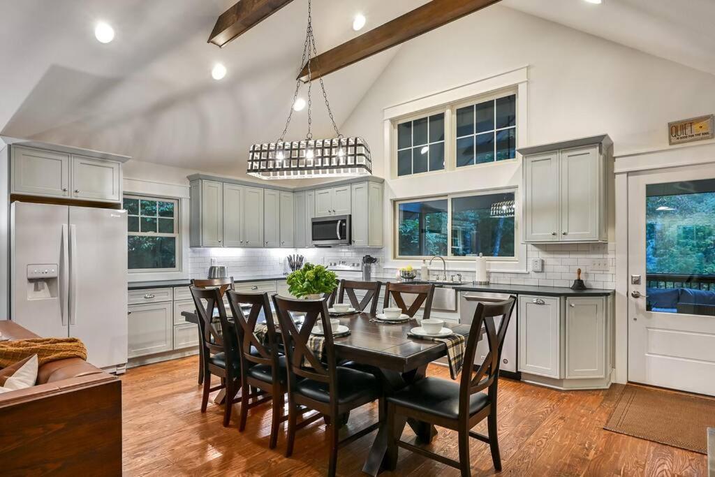 The Cove Retreat- Hot Tub/Screened Porch/Game Room Лейк-Лур Экстерьер фото